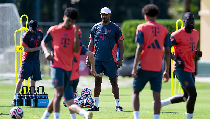 Bayern-Trainer Vincent Kompany bereitet seine Mannschaft auf den heißen Tanz gegen die Boca Juniors vor.