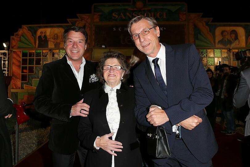 Patrick Lindner mit Mutter Hedwig Raab und Lebenspartner Peter Schäfer