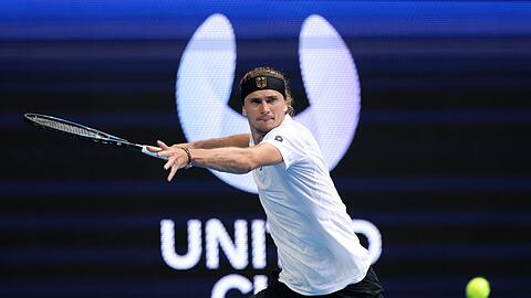 Alexander Zverev gewinnt sein erstes Saisonmatch und sorgt für die Entscheidung im Duell gegen Brasilien