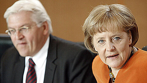 Steinmeier und Merkel: Die große Koalition wirkt wie ein zerrüttetes Ehepaar.