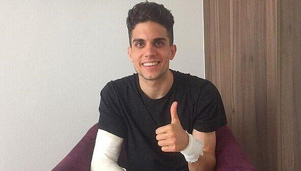 Das Lächeln ist zurück, aber der Gips wird noch einige Wochen bleiben: Der verletzte Marc Batra