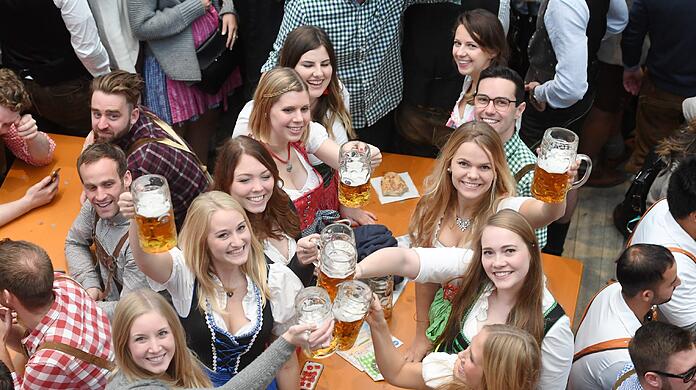 Prost! Kann die Wiesn heuer wieder stattfinden?