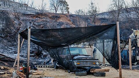 Das "Canyon Fire" zerstörte nach Angaben der Behörden mindestens sieben Gebäude.