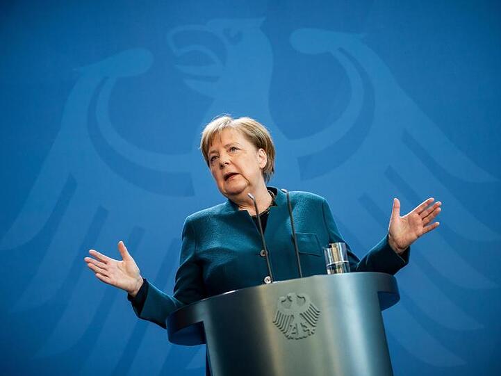Bundeskanzlerin Angela Merkel (CDU) bleibt bei ihrem Nein zu Corona-Bonds.