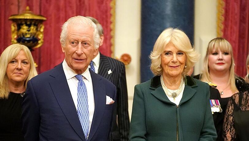König Charles III. und Königin Camilla am Mittwochabend im Buckingham-Palast. König Charles III. und Königin Camilla am Mittwochabend im Buckingham-Palast.