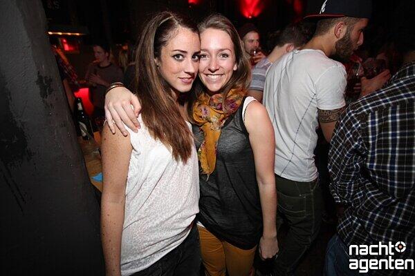 Was heißt hier unter der Woche wird nicht gefeiert? Dem Partyvolk im 8Seasons ("Dienstags Clubbing") war das Wurst.