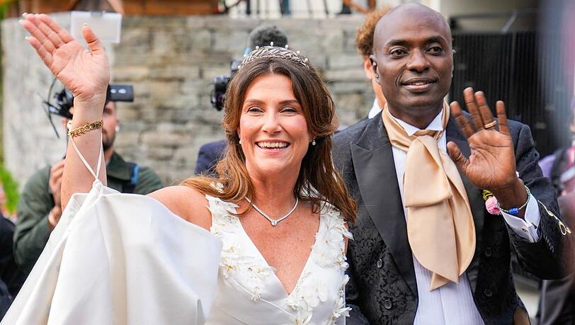 Prinzessin M&auml;rtha Louise und Durek Verrett bei ihrer Hochzeit am 31. August 2024.