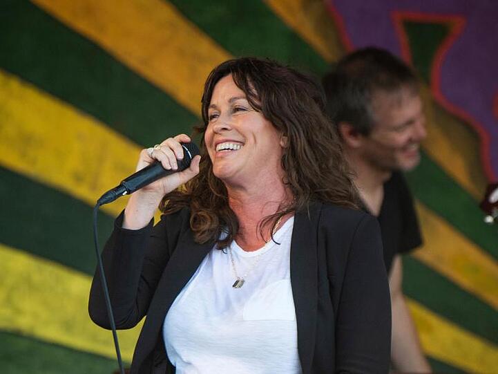 Alanis Morissette ist Mutter eines Sohnes geworden.