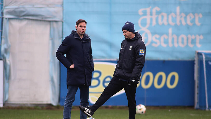 Wollen den Kader im Winter nochmal verbessern: Sport-Geschäftsführer Christian Werner und Coach Argirios Giannikis. Wollen den Kader im Winter nochmal verbessern: Sport-Geschäftsführer Christian Werner und Coach Argirios Giannikis.
