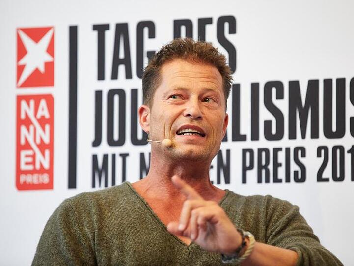 Til Schweiger ist in seine Arbeit abgetaucht.