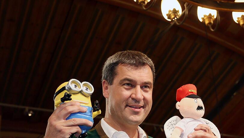 Finanzminister Markus Söder hat gut lachen - und teilt kräftig aus. Finanzminister Markus Söder hat gut lachen - und teilt kräftig aus.
