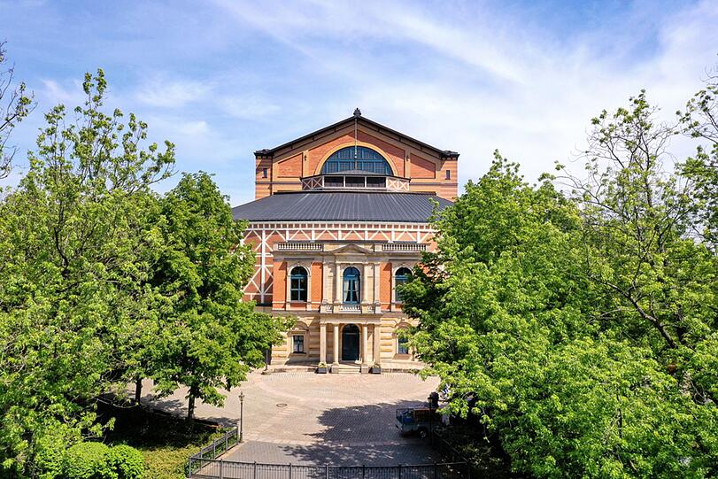 Die Bayreuther Festspiele werden 2026 mit Richard Wagners früher Oper "Rienzi" eroffnet. 3sat sendet am 01. August im Rahmen des "3sat-Festspielsommers". Die Bayreuther Festspiele werden 2026 mit Richard Wagners früher Oper "Rienzi" eroffnet. 3sat sendet am 01. August im Rahmen des "3sat-Festspielsommers".