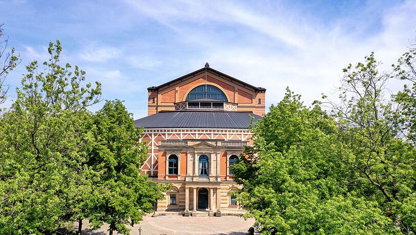 Die Bayreuther Festspiele werden 2026 mit Richard Wagners früher Oper "Rienzi" eroffnet. 3sat sendet am 01. August im Rahmen des "3sat-Festspielsommers". Die Bayreuther Festspiele werden 2026 mit Richard Wagners früher Oper "Rienzi" eroffnet. 3sat sendet am 01. August im Rahmen des "3sat-Festspielsommers".