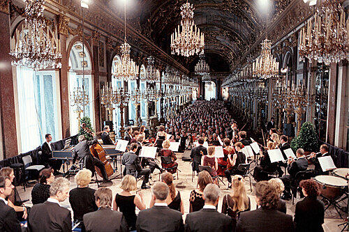 Festspiele im Spiegelsaal von Herrenchiemsee