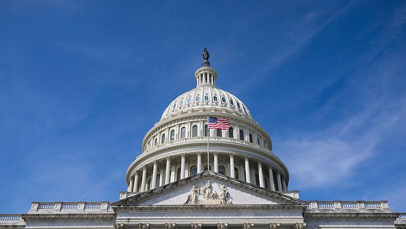 Der US-Senat hat mit deutlicher Mehrheit für ein Gesetz zu Russland-Sanktionen gestimmt. (Archivbild) Der US-Senat hat mit deutlicher Mehrheit für ein Gesetz zu Russland-Sanktionen gestimmt. (Archivbild)