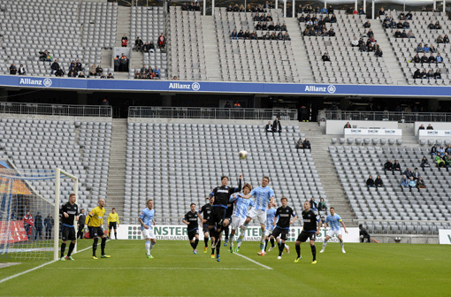 Die Löwen schließen einen rechtsradikalen Ordner aus ihrem Security-Team für die Allianz Arena aus. Die Löwen schließen einen rechtsradikalen Ordner aus ihrem Security-Team für die Allianz Arena aus.