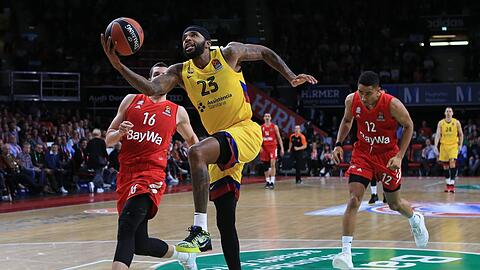 Der FC Bayern München unterliegt in der EuroLeague Barcelona mit 67:77.