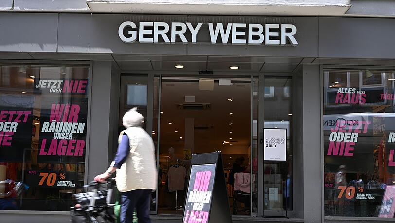 Der Abverkauf läuft auf Hochtouren in den verbliebenen Gerry-Weber-Shops in Deutschland.