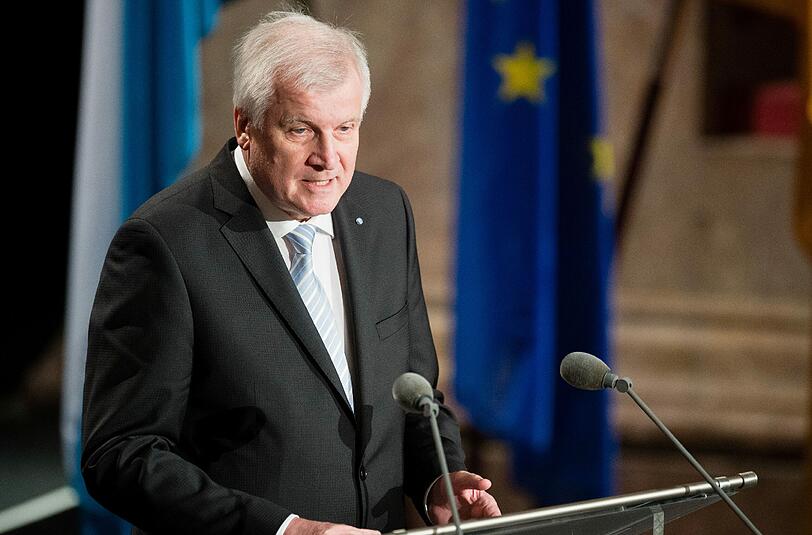 Horst Seehofer beim Festakt zum 70-jährigen Bestehen der Bayerischen Verfassung im Nationaltheater.