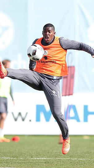 Romuald Lacazette beim Montagstraining.
