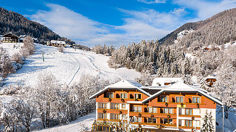 Raus aus dem Hotel, rauf auf die Piste.