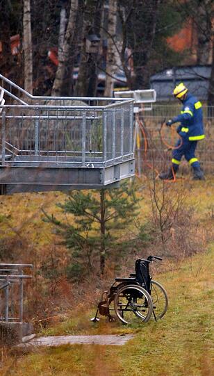 Die Behindertenwerkstatt am Tag nach dem Feuer-Inferno.