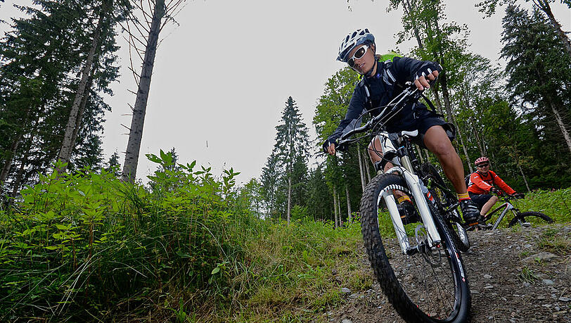Mountainbiken will gelernt sein - am besten bei einem Technikkurs. Mountainbiken will gelernt sein - am besten bei einem Technikkurs.