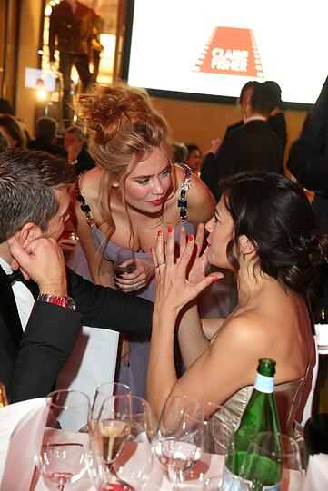 Bettina Zimmermann, Palina Rojinski und Kai Wiesinger
