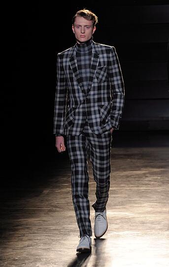 Ganz viele Promis und natürlich noch mehr Mode: Vom 18. - 21. Januar findet in Berlin die Mercedes-Benz Fashion Week statt. Wir zeigen Ihnen die besten Fashion und Promi-Bilder - zum Durchklicken!