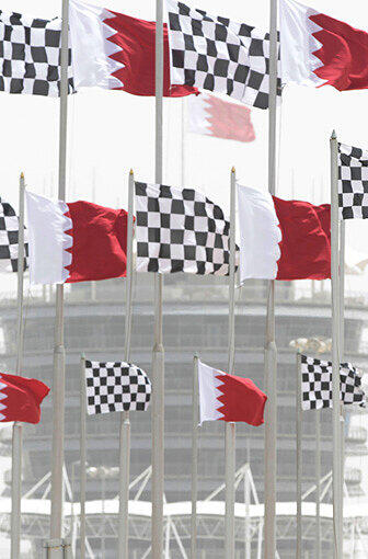 Der Turm des Bahrain International Circuit in Sakhir.