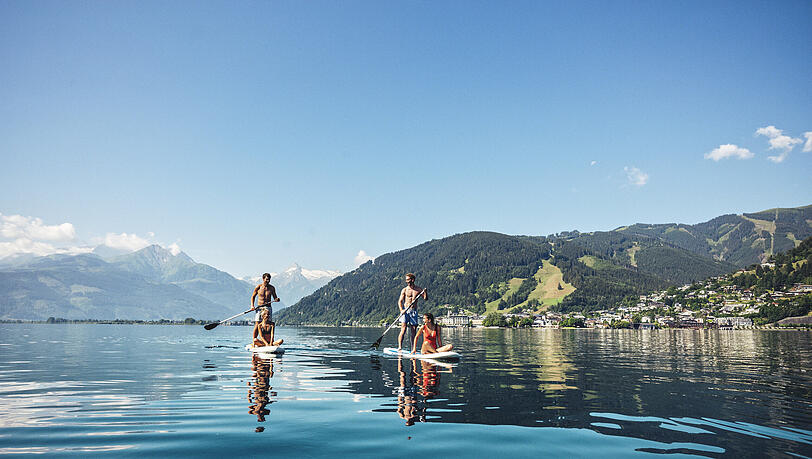 Der naheliegende Zeller See bietet sich für eine Tour auf dem Stand-Up-Board optimal an. Der naheliegende Zeller See bietet sich für eine Tour auf dem Stand-Up-Board optimal an.