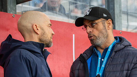 Hasan Ismaiks Statthalter Anthony Power (r.) mit Sechzigs Sportchef Günther Gorenzel.
