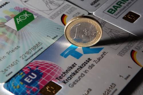 Der Kassenbeitrag ist bei der Steuer bares Geld wert: Künftig soll er stärker als bisher abzugsfähig sein.