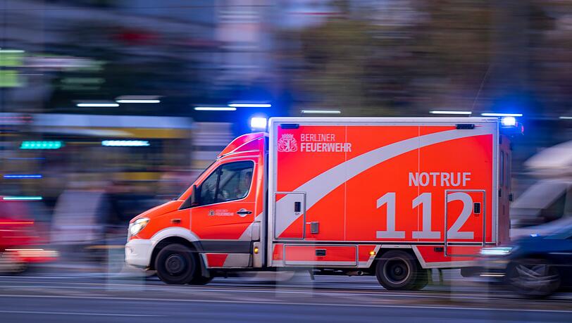 Rettungskräfte kommen bei Herz-Kreislauf-Stillstand oft zu spät, um Hirnschäden zu verhindern. (Symbolbild)