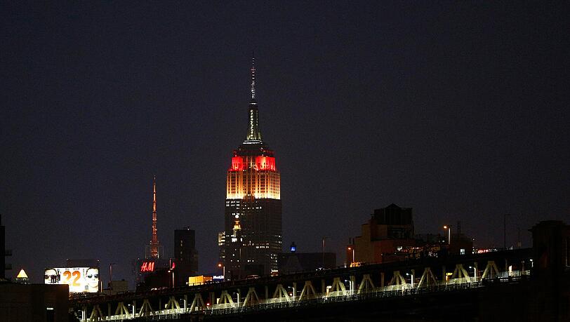 Was für eine Aufnahme: Das Empire State Building in Schwarz-Rot-Gold. Was für eine Aufnahme: Das Empire State Building in Schwarz-Rot-Gold.