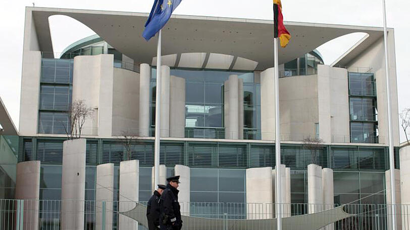 Die Spitzen von Union und SPD wollen im Kanzleramt Lösungen bei einigen strittigen Sachthemen finden.