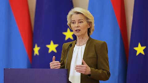 EU-Kommissionspr&auml;sidentin Ursula von der Leyen und US-Pr&auml;sident Donald Trump verst&auml;ndigten sich im Sommer 2025 auf einen Zoll-Deal.