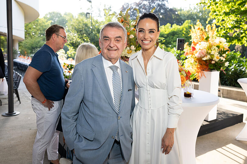 NRW-Innenminister Herbert Reul zusammen mit Franca Lehfeldt.