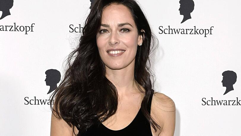 Im Kleiderschrank von Ana Ivanovic h&auml;ngen einige Sch&auml;tze. Manche davon kann man nun erwerben.