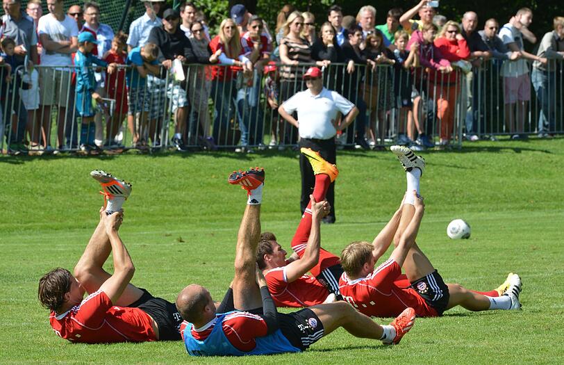 Die Bayern bereiten sich auf das Spiel gegen den 1. FC Nürnberg vor. Hier gibt's die Bilder vom Mittwochstraining.