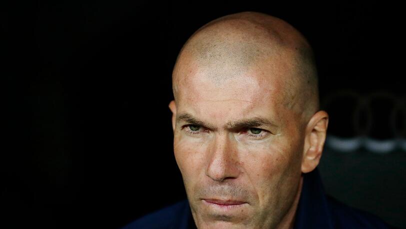 Die französische Fußball-Legende Zinédine Zidane könnte Cheftrainer beim FC Bayern werden.