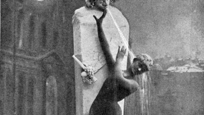 Auch der Heimatschriftsteller Ludwig Ganghofer hat die Geschichte des Brunnenbuberls literarisch verarbeitet. Hier ein Szenenbild aus dem Jahr 1910 oder 1911 bei einem "Künstler Cabaret". Auch der Heimatschriftsteller Ludwig Ganghofer hat die Geschichte des Brunnenbuberls literarisch verarbeitet. Hier ein Szenenbild aus dem Jahr 1910 oder 1911 bei einem "Künstler Cabaret".