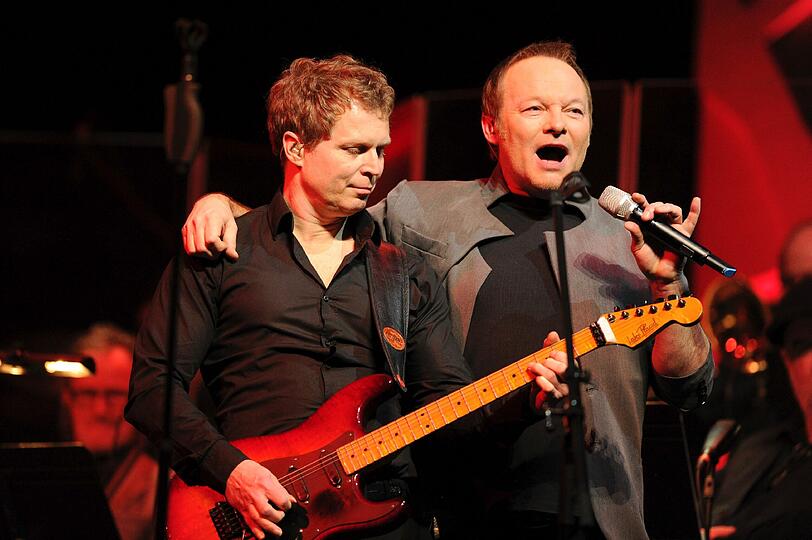 Nick van Eede (Cutting Crew)