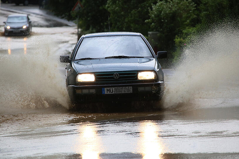 Regen, Schlamm, Wassermassen - Bilder aus dem Landkreis Mühldorf am Inn.