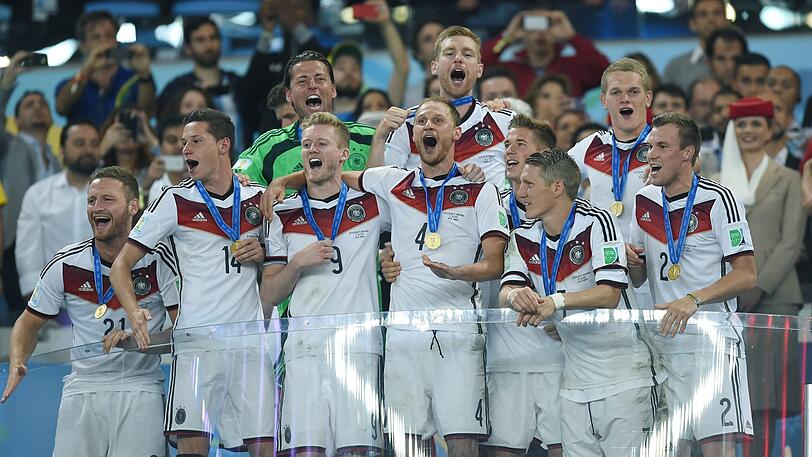 2014 auf dem Gipfel, nun außen vor bei der Nationalelf: Die Weltmeister um Shkodran Mustafi (l.) und Kevin Großkreutz (r.)