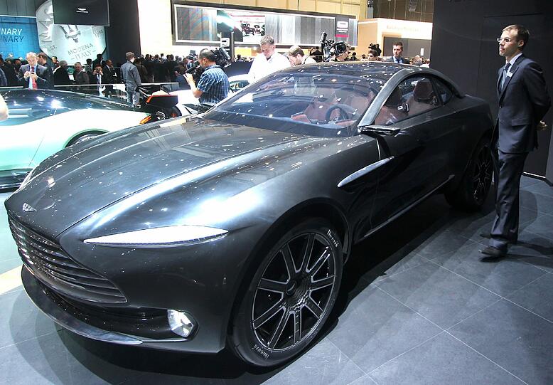 Sportwagen fürs Gelände: Der Aston Martin DBX könnte zum ersten Crossover-Modell der Marke werden.