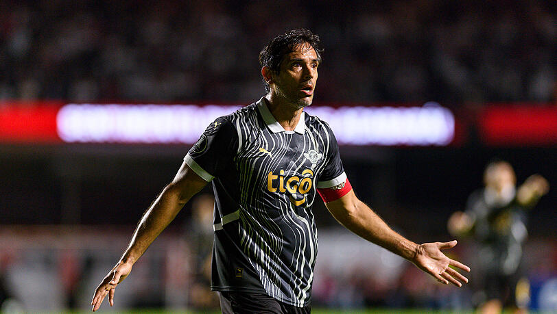 Denkt noch nicht ans Aufh&ouml;ren: Ex-FCB-St&uuml;rmer Roque Santa Cruz.