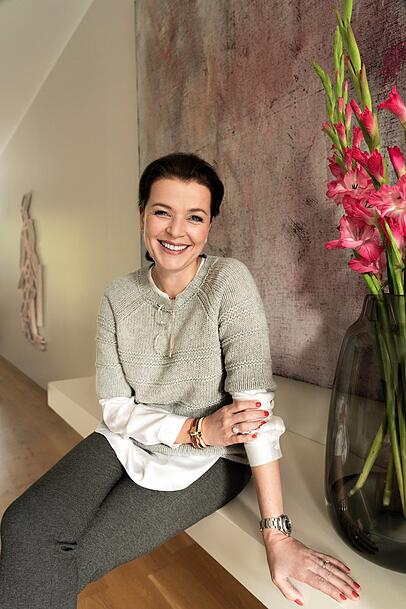 Julia Melchior hat bereits mehrere Dokumentationsfilme &uuml;ber Europas K&ouml;nigsh&auml;user gedreht und steht etwa dem ZDF in royalen Fragen stets Rede und Antwort.