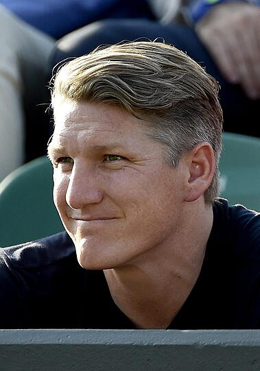 Unter den mitleidenden Blicken von Bastian Schweinsteiger verlor Ana Ivanovic am Mittwoch in Wimbledon und schied als dritte Top-Ten-Spielerin aus. Die Bilder!