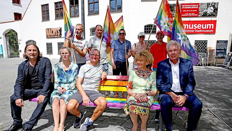 Florian Hochstätter, Andrea Stadler-Bachmaier, Thomas Michel, Dr. h.c. Charlotte Knobloch und Oberbürgermeister Dieter Reiter